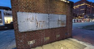 Parker reacts to court order restoring slavery exhibit