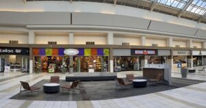 Franklin Mall temporarily shutters over fire