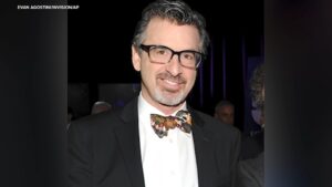 Robert Carradine, ‘Revenge of the Nerds’ and ‘Lizzie McGuire’ actor, dies at 71