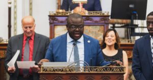 Philly landlords required to give verifiable contact information under approved bill