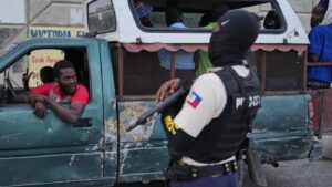 Central Haitian town descends into fire and bloodshed from gang warfare : NPR