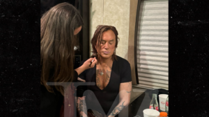Mickey Rourke Back on Set Filming New Movie After His Eviction, See Pics